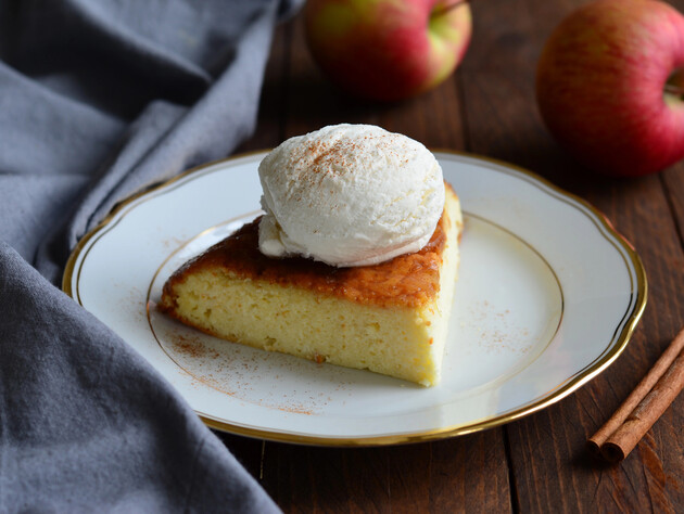Никто не поверит, что этот творожный пирог с яблоками не пекли в духовке