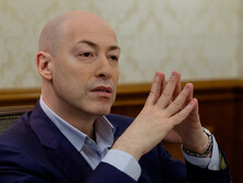 На инаугурации Трампа она стояла буквально за его плечом