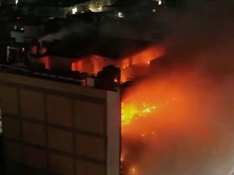 В Іраку згорів торговельний центр, відкритий лише тиждень тому. Загинуло понад 60 людей