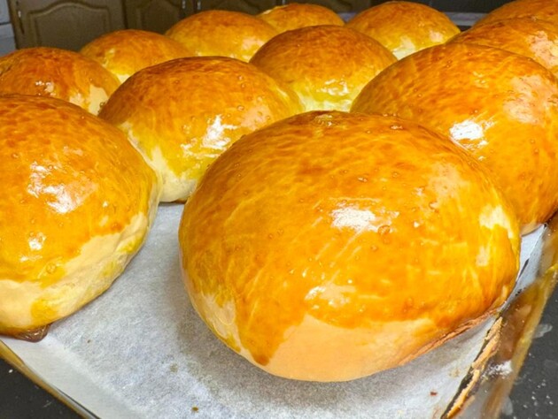 Добавьте это к муке – и булочки получатся пышные и вкусные. Проверенный рецепт идеального теста от ИИ