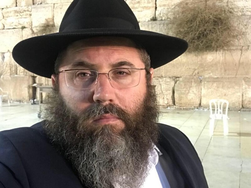 РФ атаковала авто главного раввина Херсона. Видео