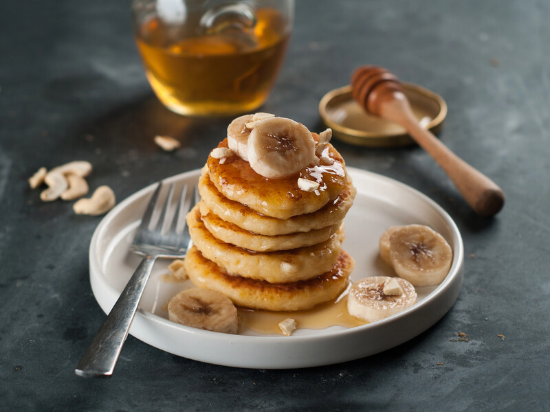 Сырные панкейки на сухой сковороде. Простой рецепт
