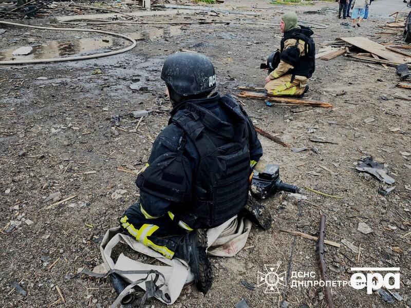 Двоє вбитих, пожежі. ДСНС показала місце ранкового обстрілу у Дніпропетровській області