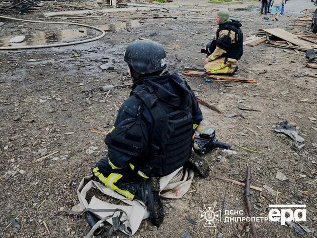 Двоє вбитих, пожежі. ДСНС показала місце ранкового обстрілу у Дніпропетровській області