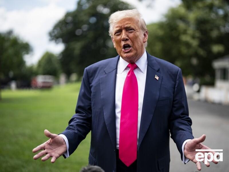 "Підпис "Donald", що імітує лобкове волосся". WSJ написала про непристойний лист, який Трамп надіслав Епштейну