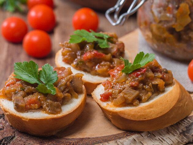 Смешайте баклажаны с этим – и получите невероятно бюджетную икру. Быстрый рецепт