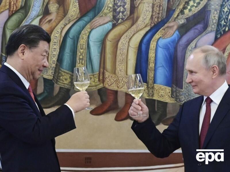 Є лише 18 місяців на підготовку. Генерал НАТО розкрив план подвійного воєнного удару Китаю й Росії