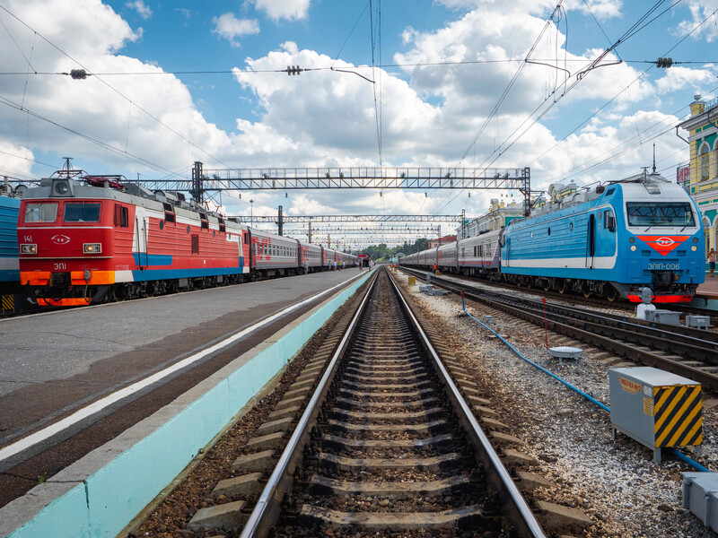 У Росії уламки дрона пошкодили залізницю. Затримали 75 поїздів