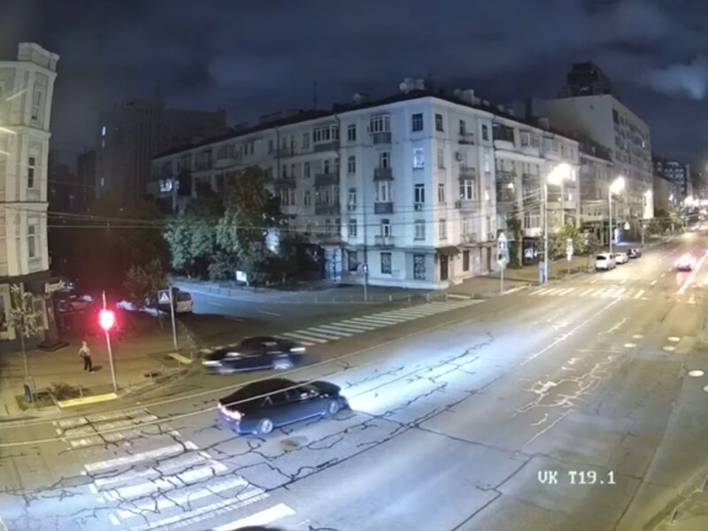В Киеве работник прокуратуры сбил женщину и скрылся. Генпрокурор отреагировал. Видео