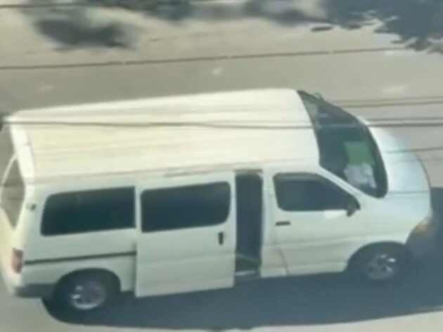 Пабліки пишуть, що в Одесі медику з Харкова зламали ребра працівники ТЦК. У ТЦК прокоментували