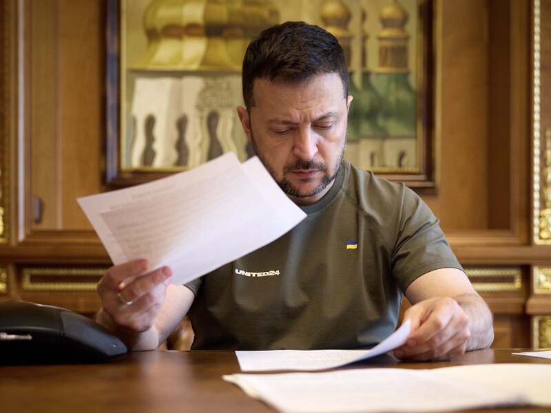 Зеленський ввів санкції за антиукраїнську пропаганду. У списку – Королевська, Латиніна, Балашов