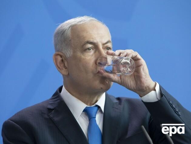 Нетаньяху попросил отложить рассмотрение в суде его дела о коррупции, так как съел испортившуюся еду