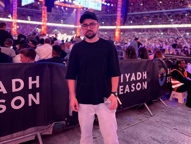 Julik о победном бое Усика: Хотелось больше экшена. Сильнее всего поразило, как его поддерживали британцы