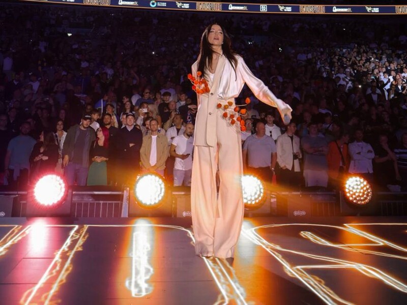 Don't push the horses. Дорофеева станцевала в отеле под мемную фразу Усика. Видео