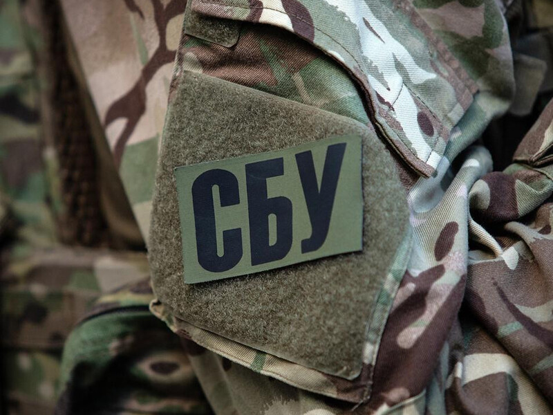 Директор НАБУ перервав візит до Великобританії, його підлеглий міг контактувати з оточенням Януковича. Головне