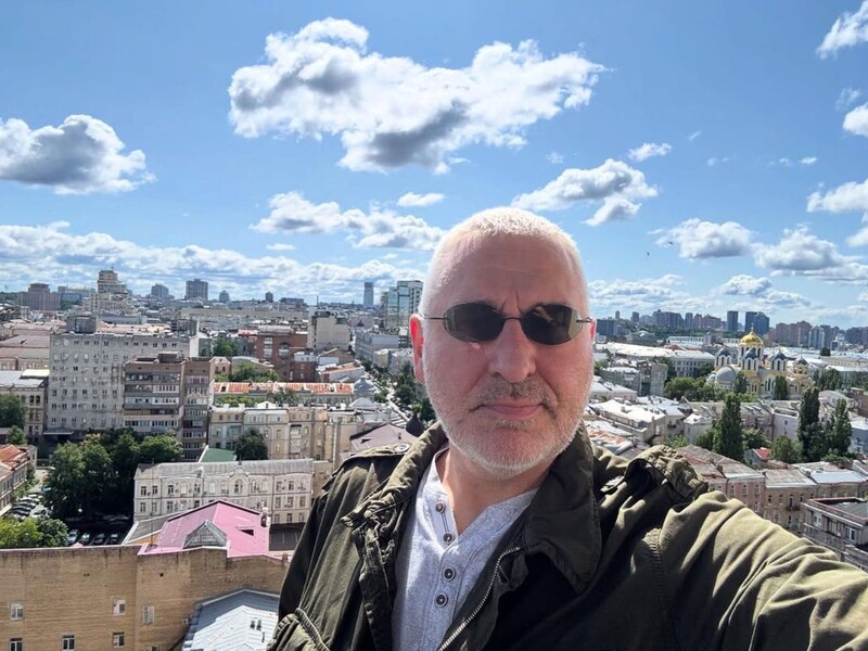 Фейгин: Трампу понравилось решать проблемы с помощью молотка. Можно уговаривать, а можно просто послать B-52