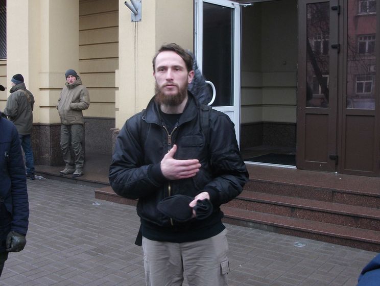 Викрадений лідер "Білого молота" стверджує, що СБУ вимагала від нього закликати людей не виходити на Майдан