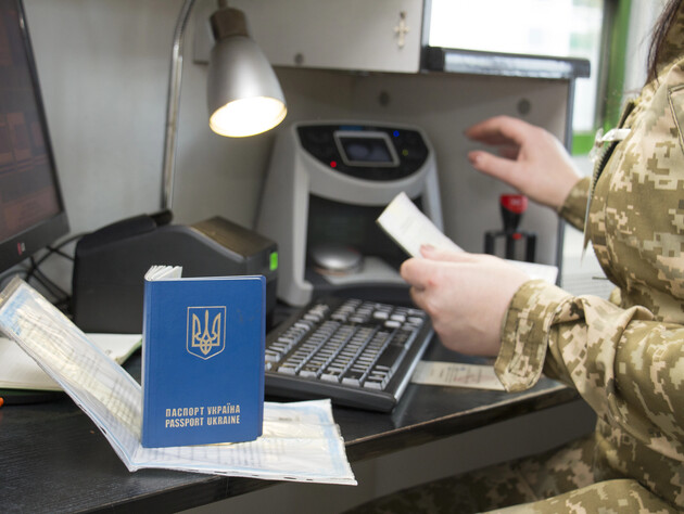 Зеленський назвав країни, чийого громадянства українці зможуть набути додатково