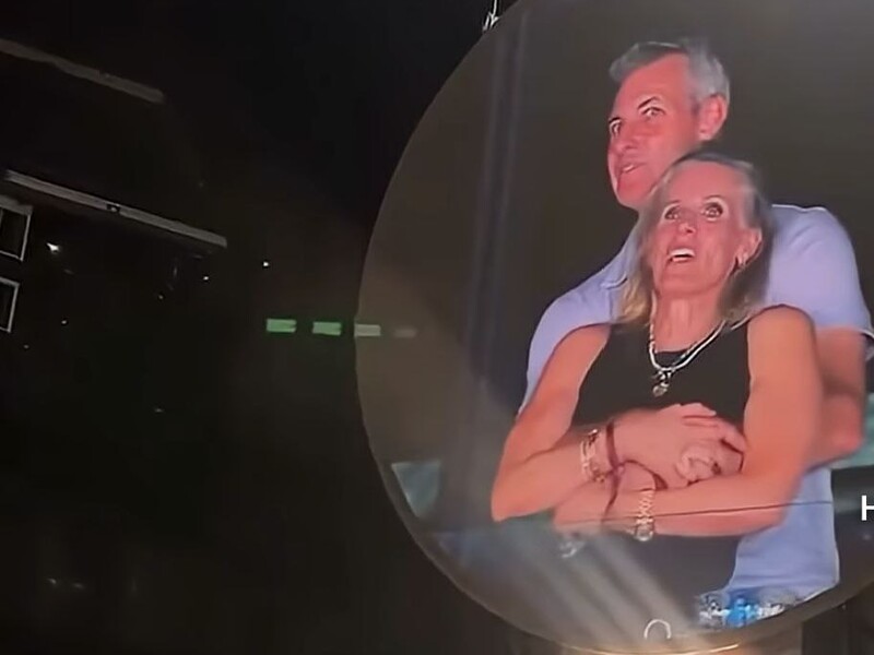 Лидер Coldplay сделал заявление после того, как на концерте засветили женатого мужчину с любовницей