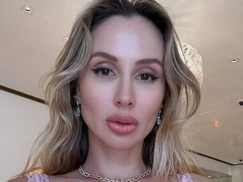 Loboda зізналася, навіщо покусала свої 