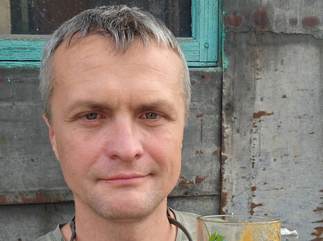 Я більше не дивлюся на нього. Очі сказали все