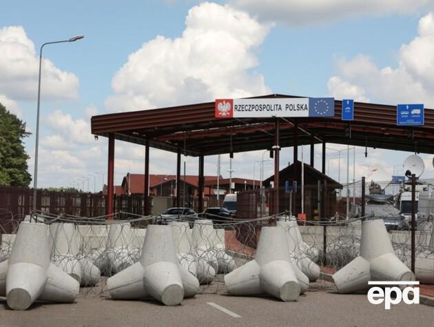 Польща добудувала електронний бар'єр уздовж кордону з Білоруссю. Фото