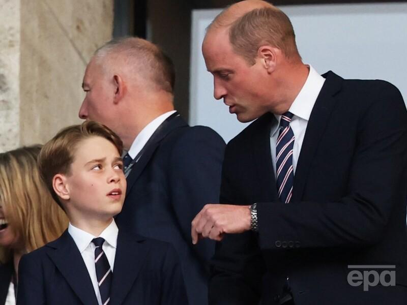 Сыну принца Уильяма запретили путешествовать с отцом. Чарльз ІІІ очень обеспокоен