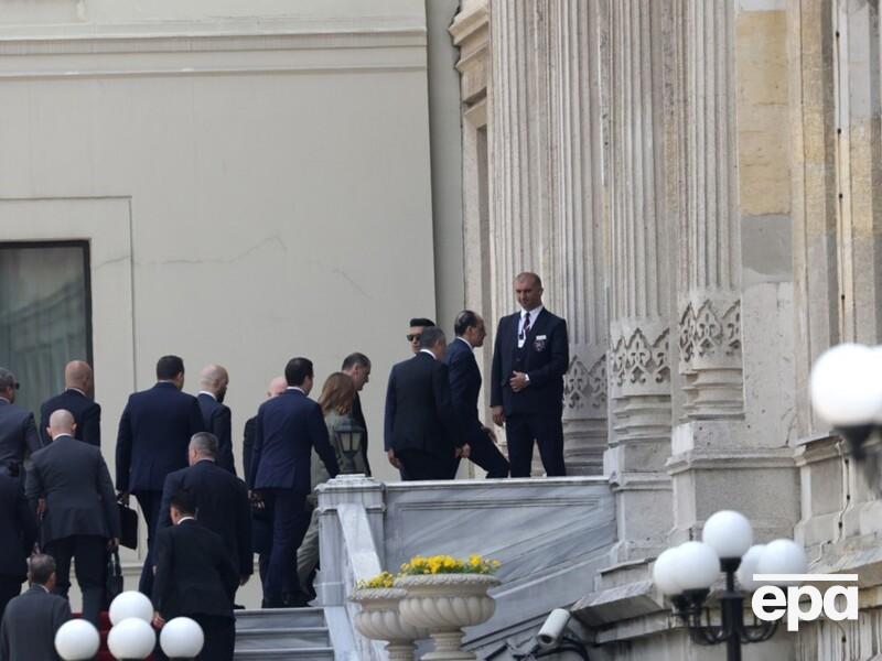 "Погрози і стимули". NYT розповіла, як Трамп посадив Росію та Україну за стіл переговорів