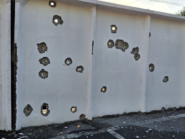 РФ била по Черкассам ракетами со шрапнелью. Есть раненые, побито городское кладбище. Фото