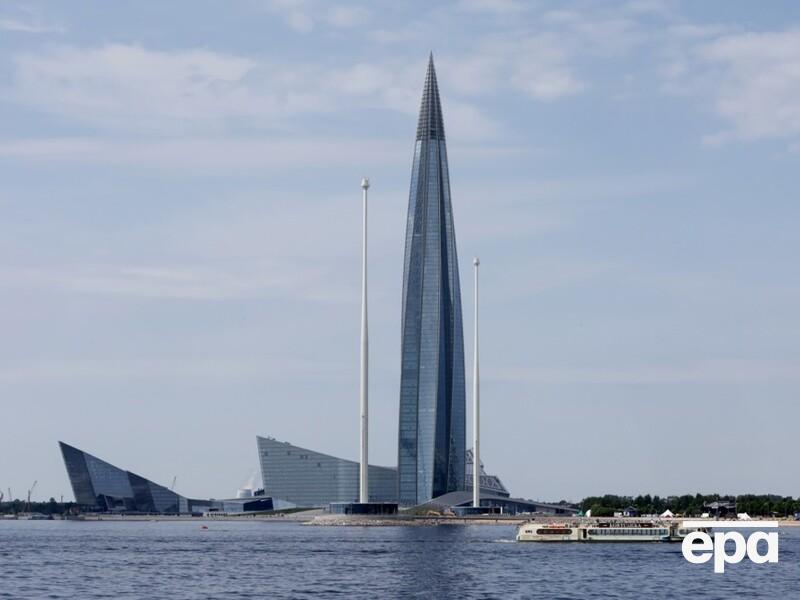 Доходы России от нефти и газа могут в июле сократиться более чем на треть – Reuters