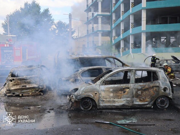 Від удару КАБ по Харкову постраждала дівчинка, якій менше ніж місяць. Кількість поранених зростає. Фото