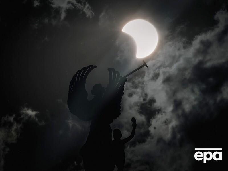 Світ порине в темряву на шість хвилин. Коли й де відбудеться найтриваліше сонячне затемнення століття