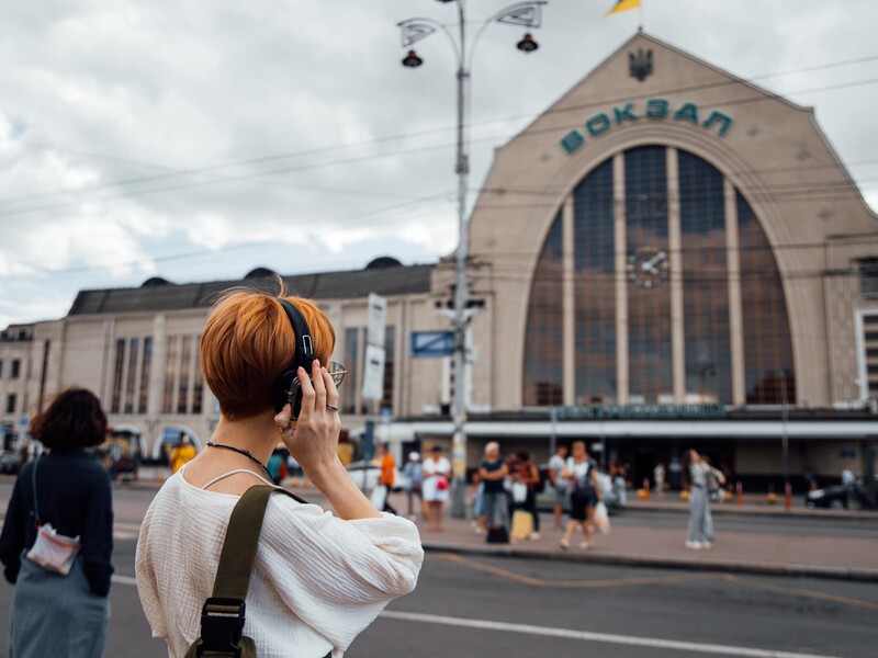 "Укрзалізниця" припиняє продаж квитків через каси на п'ять найпопулярніших поїздів в Україні