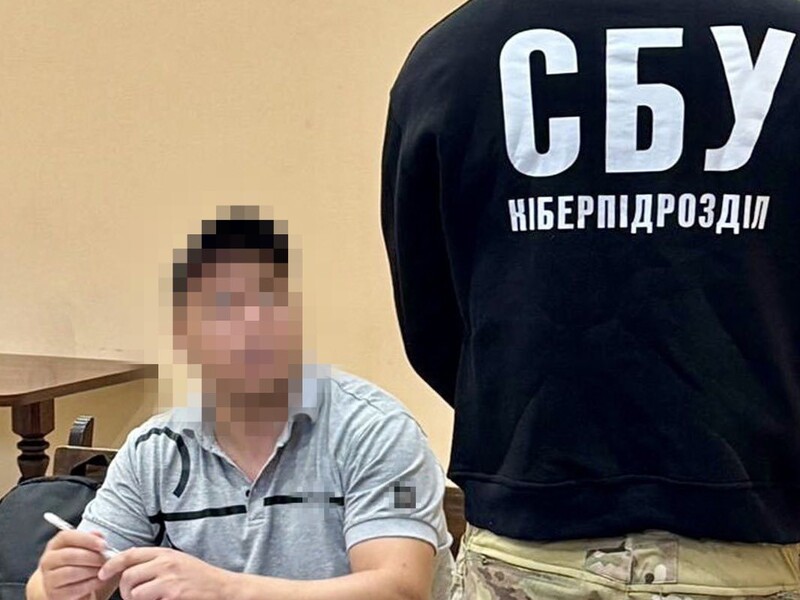 Продавця дитячих візочків із Харкова підозрюють у допомозі окупантам обстрілювати місто – СБУ