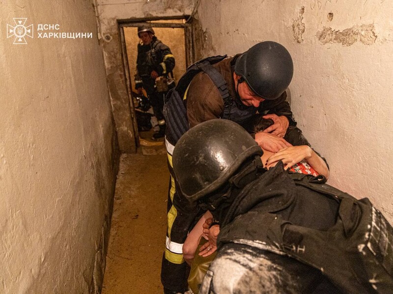 20 ударов за три часа. Харьков пережил сильнейший обстрел, ранены пожарные. Фото, видео