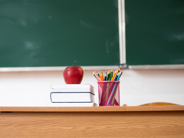 В Черновцах учитель информатики систематически 