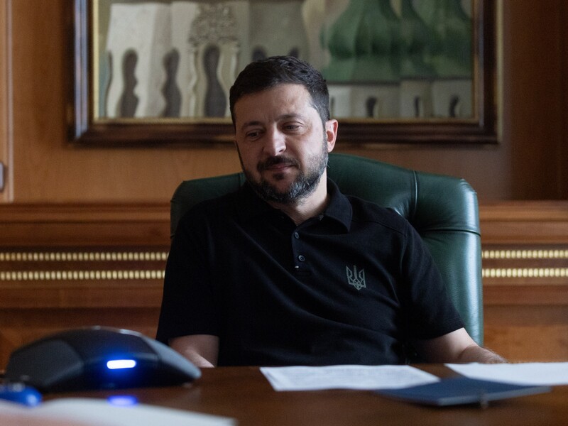 Финансирование дронов и ракеты для ПВО. Зеленский рассказал, о чем говорил с Макроном