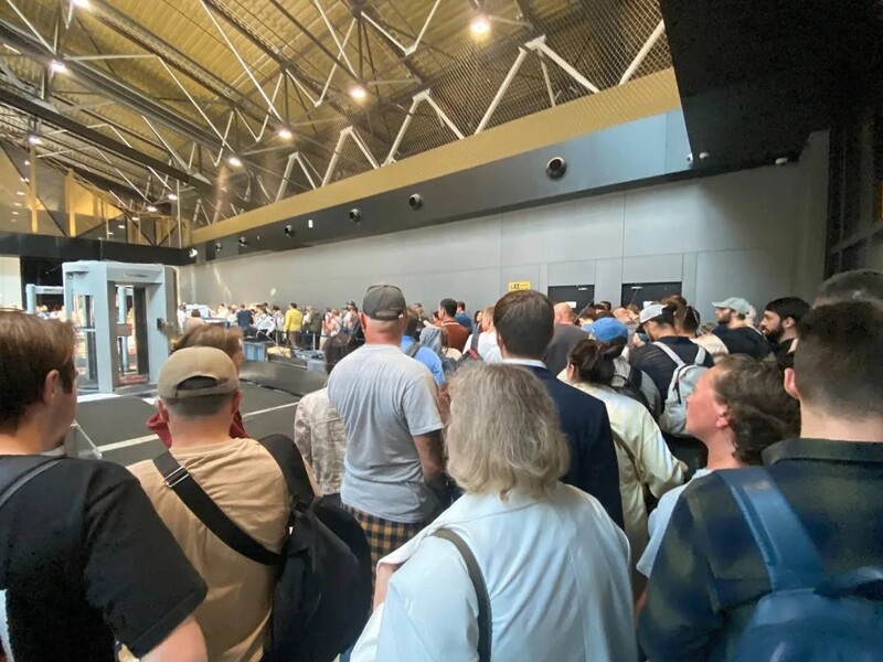 Российский "Аэрофлот" отменил десятки авиарейсов. Хакеры заявили об успешной атаке на компанию