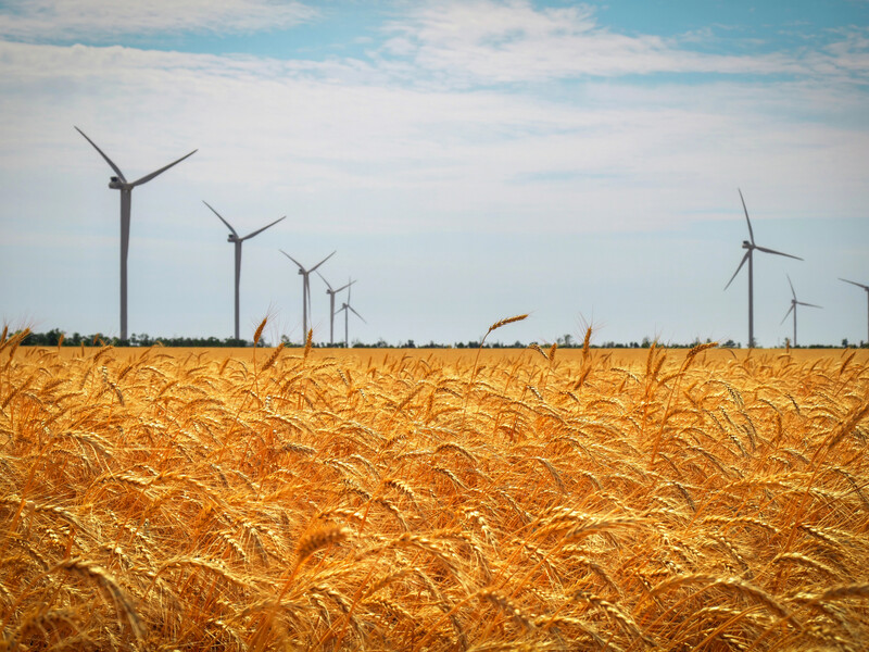"Укрэнерго" задолжала более 15 млрд грн инвесторам в "зеленую" энергетику