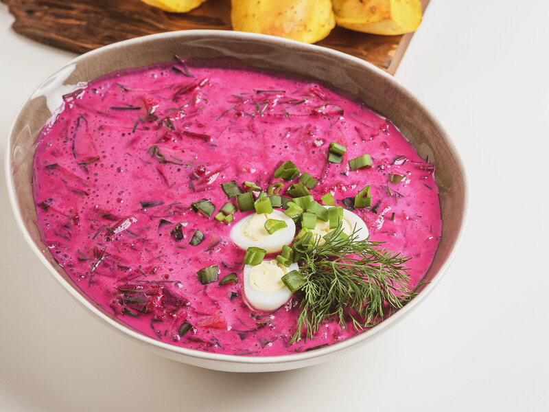 Всего 10 минут – и получите вкусный и питательный холодный суп. Простой рецепт