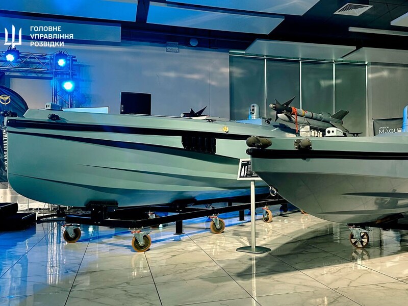 ГУР показал уникальные кадры работы FPV-дронов в море. Видео