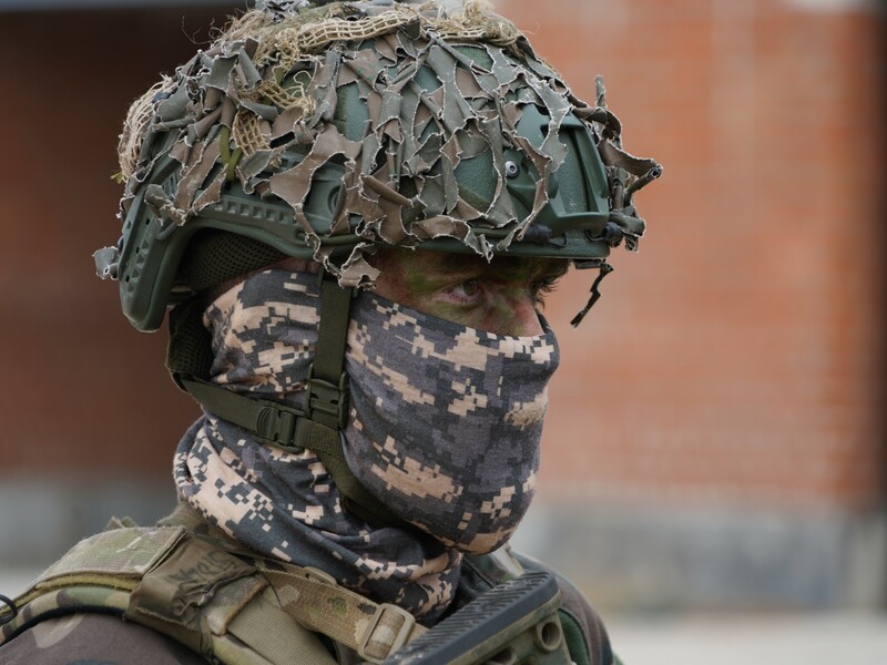 Члени мексиканських наркокартелів могли найнятися в українську армію, щоб навчитися вбивати дронами – ЗМІ