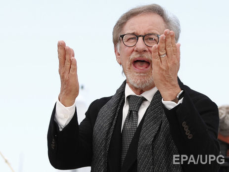 Померла мати Спілберга