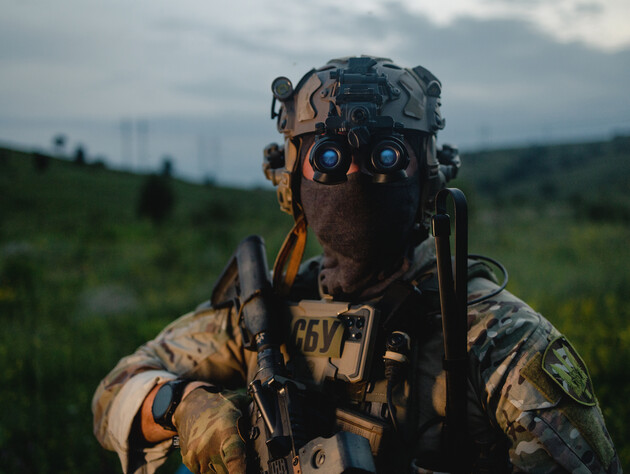 Щонайменше 11 вибухів. Радіозавод 