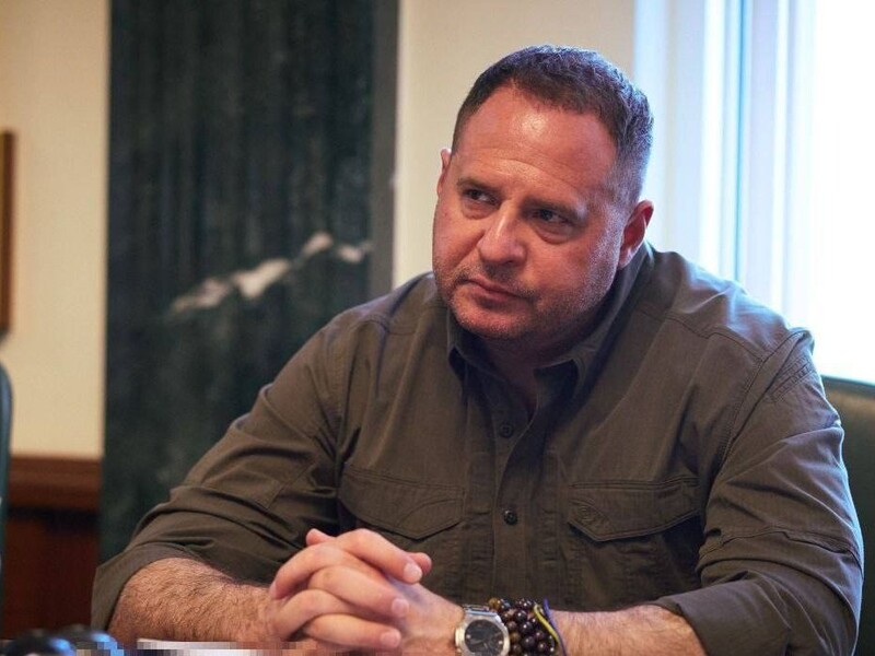 "Америка не терпит". Ермак посоветовал Медведеву устроить вечер кино