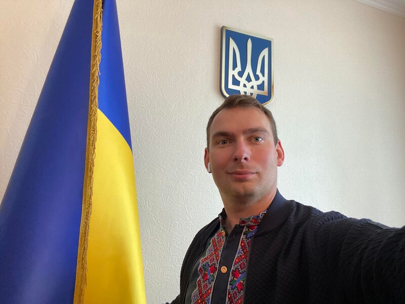 "Подвійні стандарти". Железняк вимагав вигнати Безуглу із засідання Верховної Ради. Вона відповіла