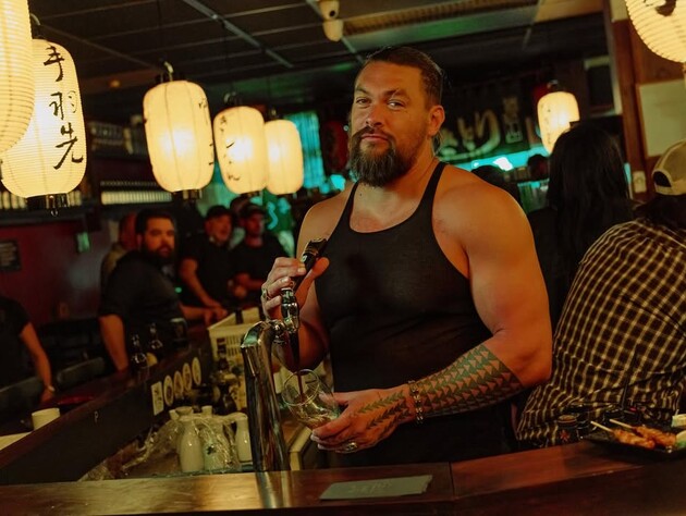 Момоа поголився вперше за шість років. Відео