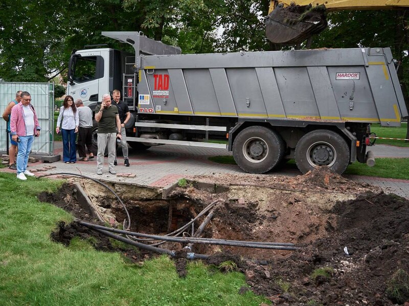В центре Харькова после урагана обнаружили старинные катакомбы