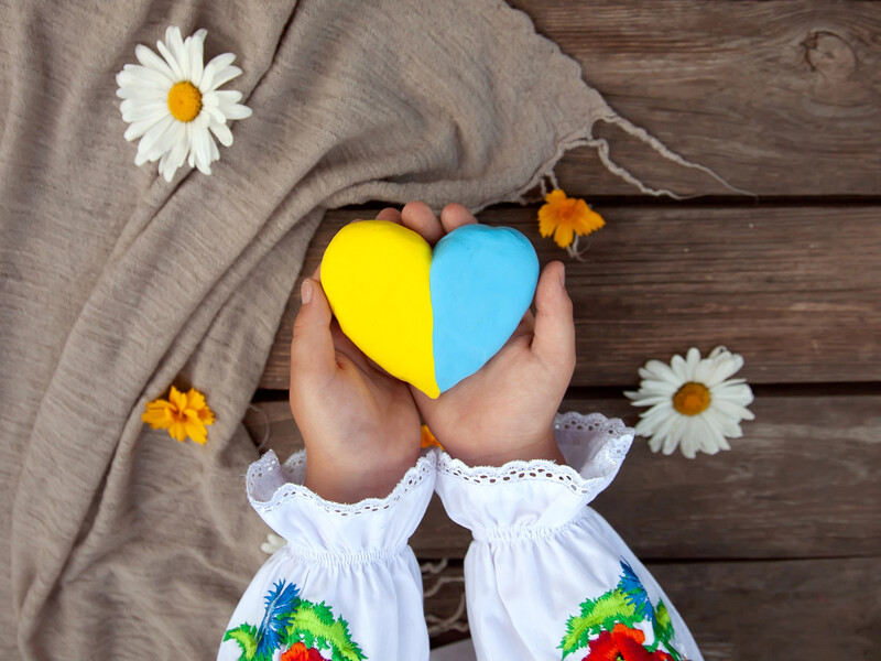 Из российской оккупации в Украину вернули девушку, которую били за то, что она носила вышиванку