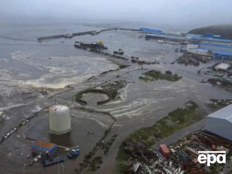 На Камчатке цунами уничтожило рыбзавод
